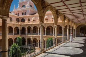 Casa de la Pi&ntilde;a