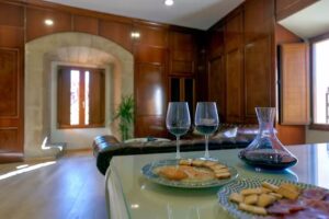 Casa de las Argollas Grand Suite. Alquiler Apartamento turístico en el centro con parking