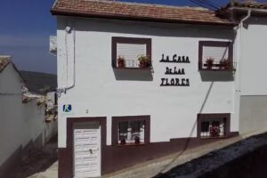 Casa de las Flores Cazorla. Casita rural con encanto situada en el casco antiguo de Cazorla.