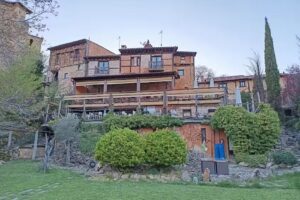 Casa del Cura de Calata&ntilde;azor (Hotel Restaurante)