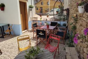 Casa Don Pelayo Boutique Apartments & Caf&eacute;