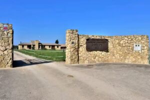 CASA ECUESTRE CARMEN MART&Iacute;NEZ