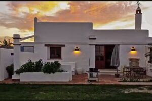 Casa Entre Armon&iacute;as