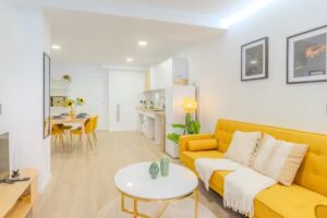 Casa Girasol &ndash; Spacious Stay Near Valencia Center