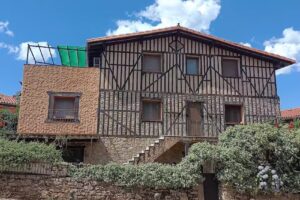 Casa La T&iacute;a Bruja