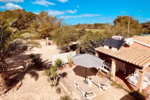 Casa Mar&iacute;n ( apartamentos Sargantana y Posidonia)