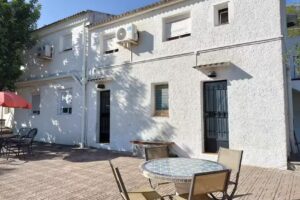 Casa Mas Monta&ntilde;as