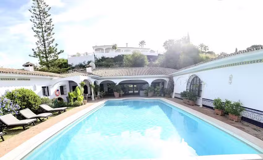 Casa Michael Luxury Holiday Villa by Wild Atlantic Wanderer