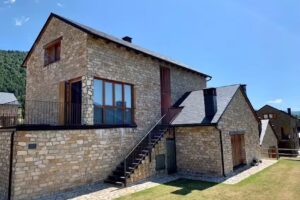 Casa Mya. Holiday Home In the Pyrenees