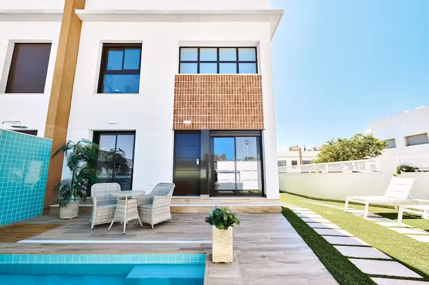 Casa Naranja