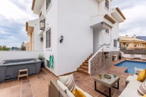 Casa Ohana Fuengirola @casaohanafuengirola , M&aacute;laga, Andaluc&iacute;a, Spain