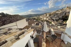 Casa Paseo del Sauce