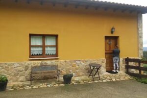 Casa Pe&ntilde;a Crespa