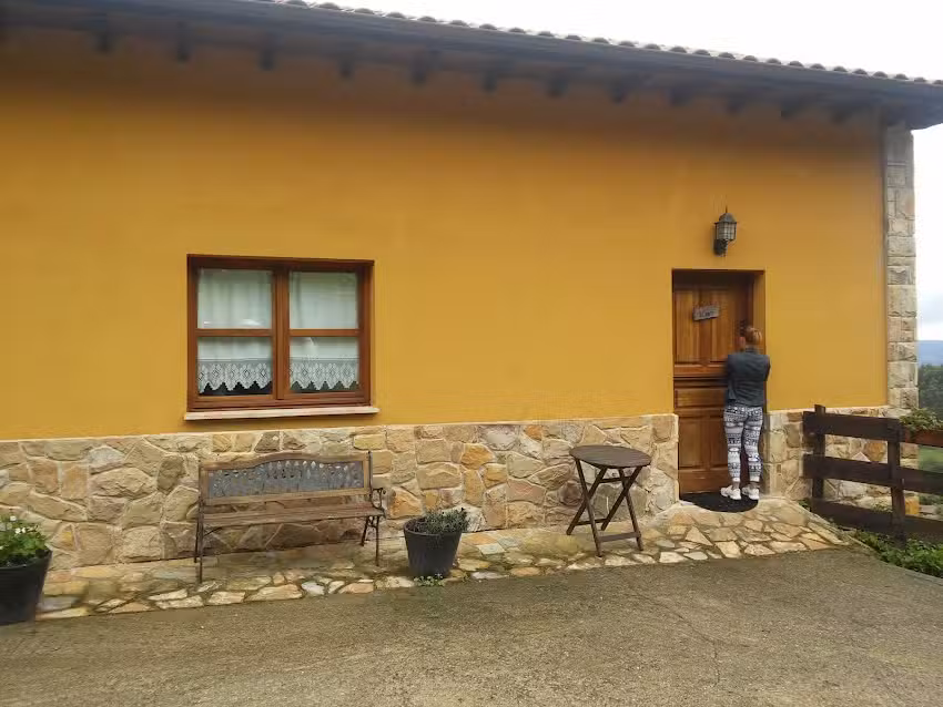 Casa Pe&ntilde;a Crespa