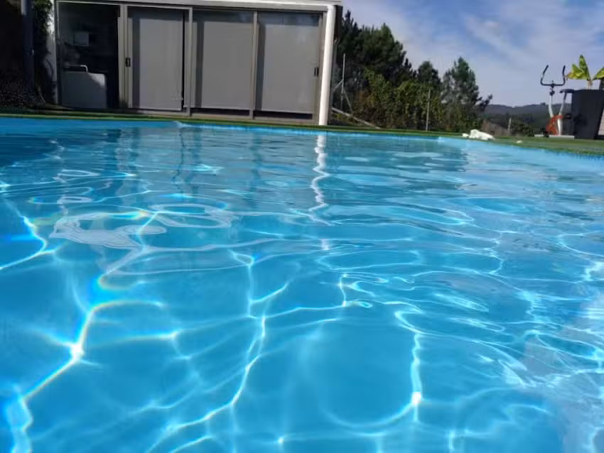 Casa Rocha Velha con terraza y piscina particular