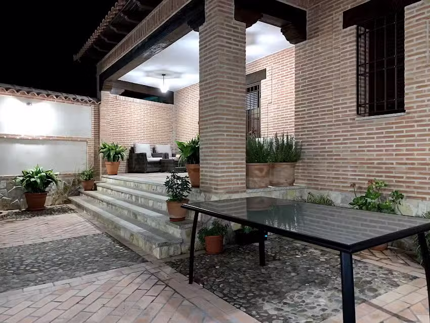 Casa Rural Alquer&iacute;a Las Torres. A dos Pasos de Toledo y de Las Barrancas de Buruj&oacute;n.