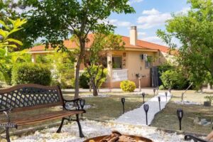 Casa Rural &ndash; Amor (+Jacuzzi +Piscina)