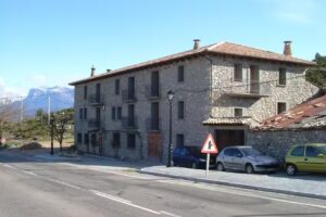 Casa Rural Apartamentos Mes&oacute;n De Samitier