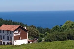 Casa Rural Arboliz Landetxea