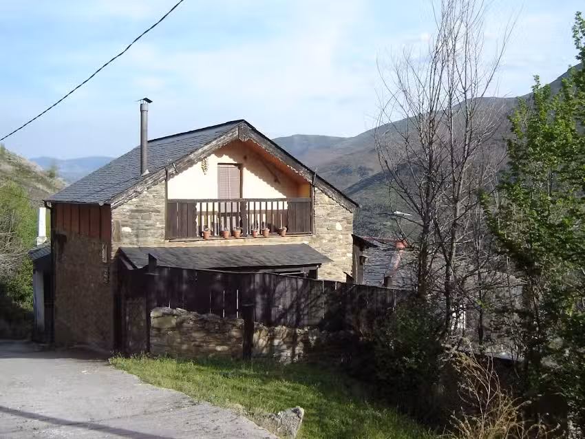 Casa Rural &laquo;Carriles Romanos&raquo;