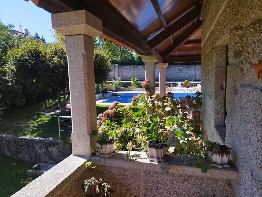 Casa Rural con Piscina en Pontevedra : O Campo