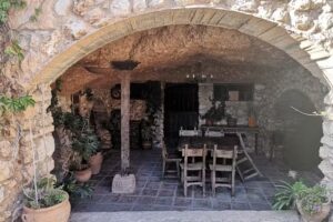 Casa Rural Do&ntilde;a Garosa