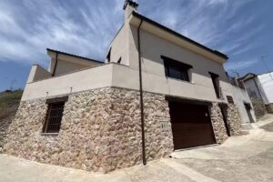 Casa rural El Aprisco de Guadalajara | Piscina climatizada | Hospedaje cerca de Pastrana