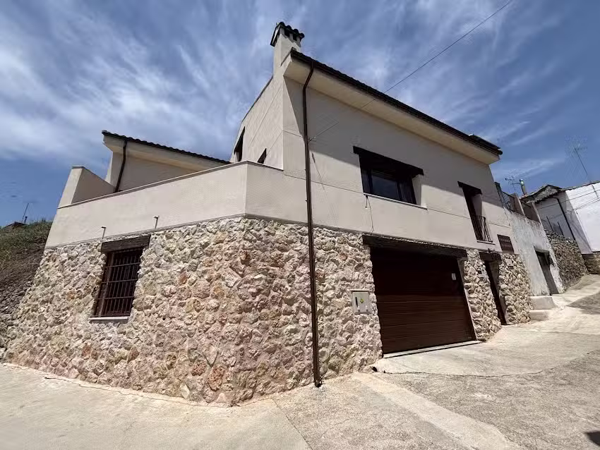 Casa rural El Aprisco de Guadalajara | Piscina climatizada | Hospedaje cerca de Pastrana