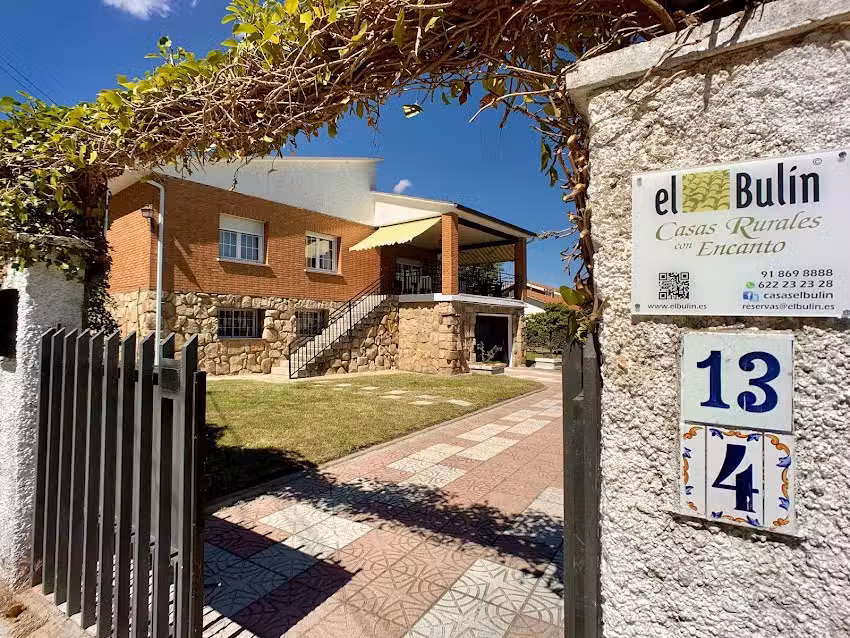 Casa Rural El Bul&iacute;n de la Cabrera &ndash; Casa Pico de la Miel