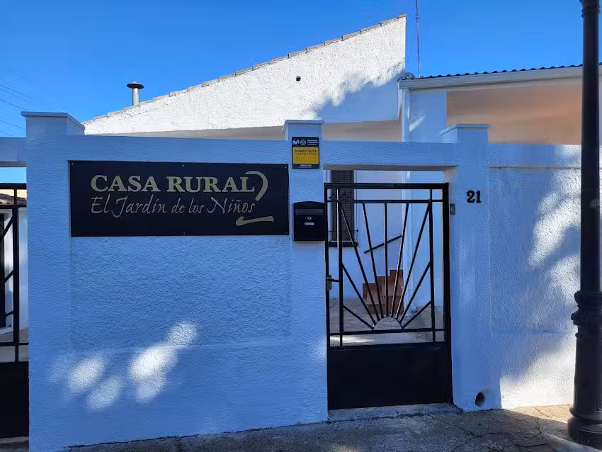 Casa Rural El Jard&iacute;n de los Ni&ntilde;os 2