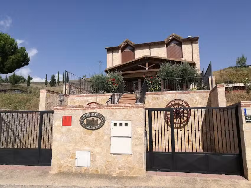 Casa Rural El Mirador Del Cid
