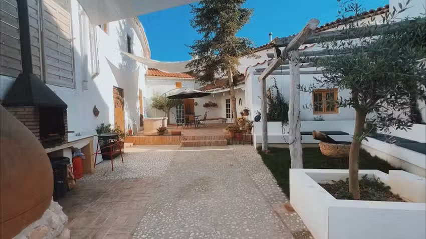 Casa Rural El Olivar del Gato (alquiler &iacute;ntegro)