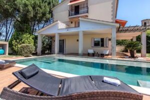 Casa Rural en Barcelona &lsquo;Les Canyes Cottage&rsquo; a Private Villa Resort, Alquiler &iacute;ntegro y privado.