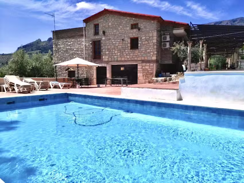 Casa Rural Finca del Valle en Ja&eacute;n hasta 15 personas