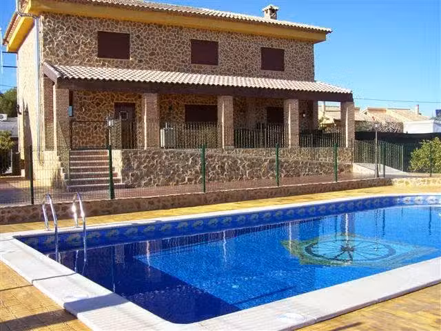 Casa Rural La Mas&iacute;a