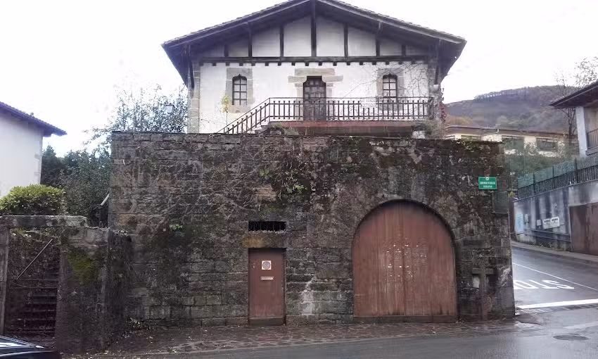 Casa Rural Larraenea