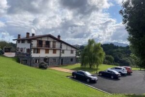 Casa Rural Larreaundi