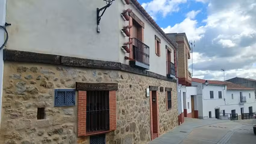 Casa Rural Las Pelliquerinas, Almohar&iacute;n