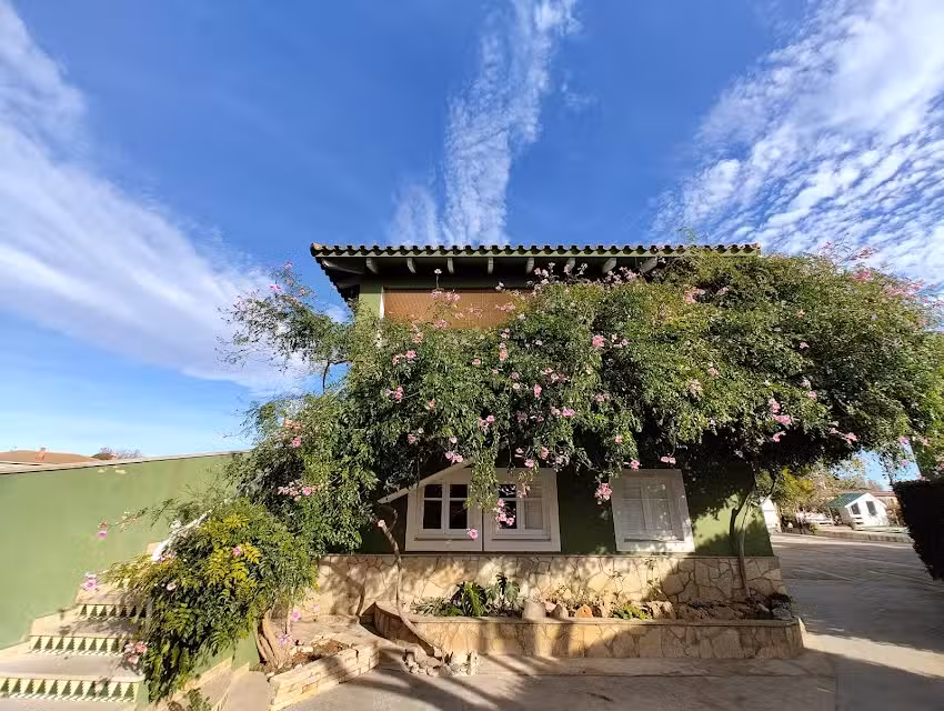 Casa Rural Lo Riu Ebre. Nom&eacute;s per persones respectuoses.