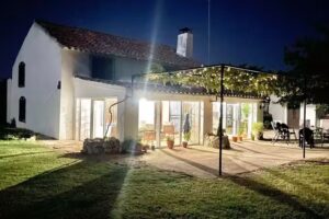 Casa Rural “Los Manantiales”.