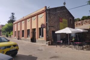 Casa Rural Mas&iacute;a Els Cups