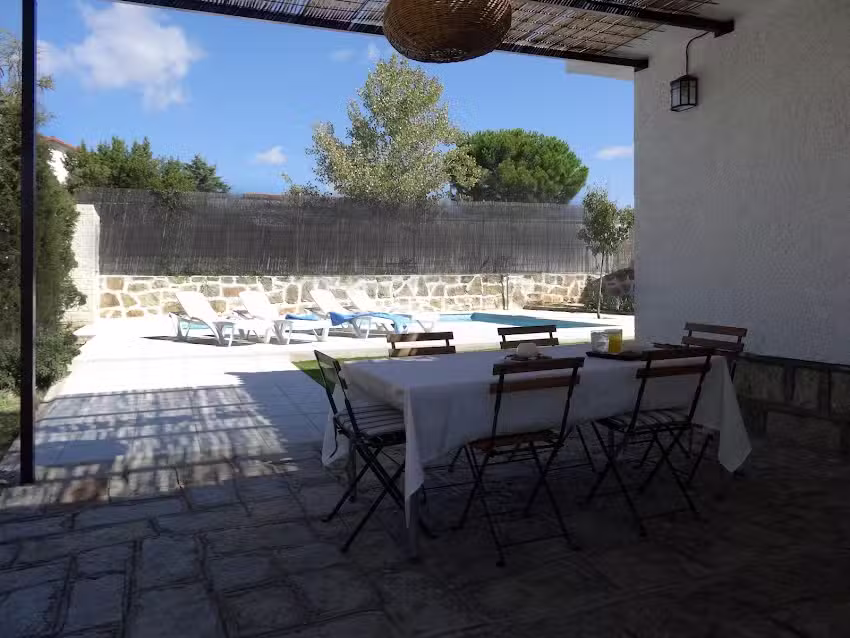 Casa Rural Mirando a la Pe&ntilde;a &laquo;Grupo Mirando a Gredos&raquo;