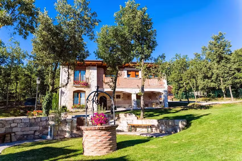 CASA RURAL MONTEALEGRE