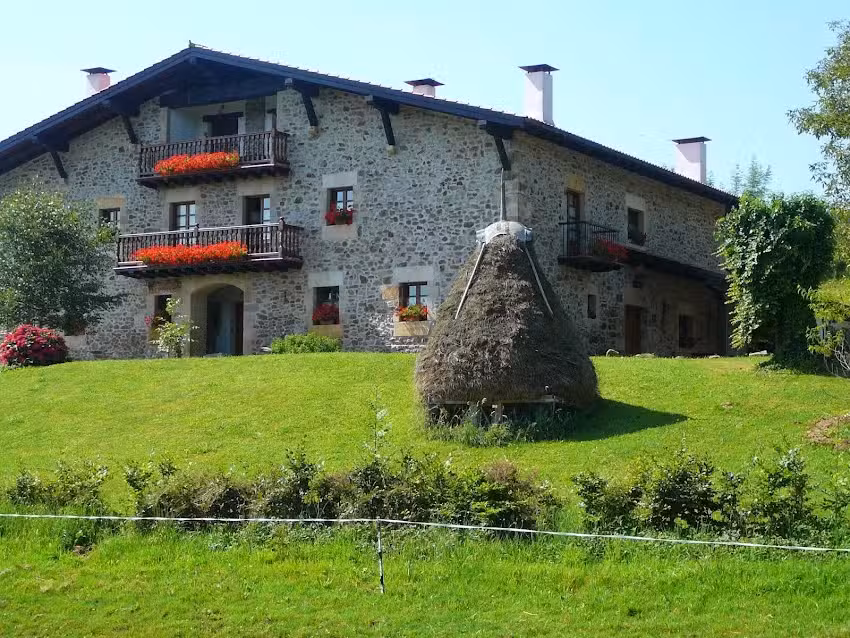 Casa Rural Oiharte Agroturismo