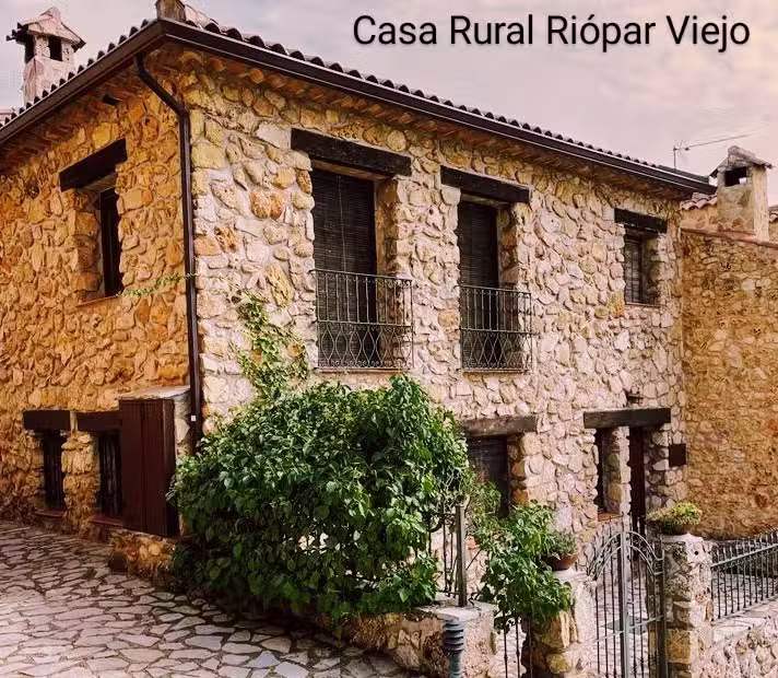 Casa Rural &ldquo;Ri&oacute;par Viejo&rdquo;