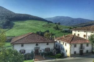 Casa Rural SAGARDIKO ETXEA