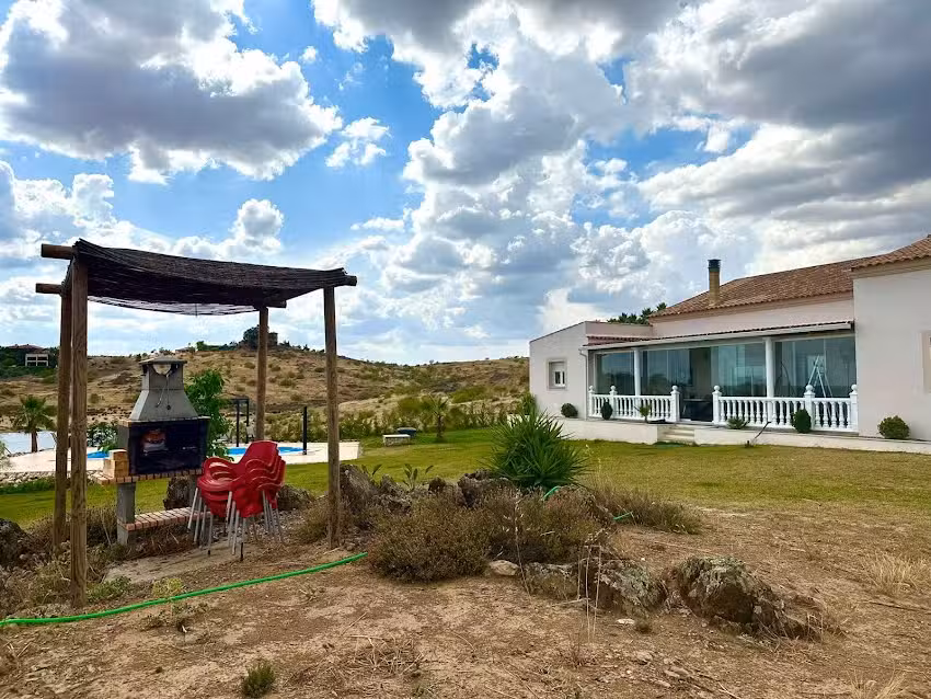 Casa tranquilla orellana