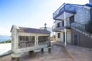 Casa Tur&iacute;stica A Rotea