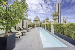 Casagrand Luxury Apartments Barcelona