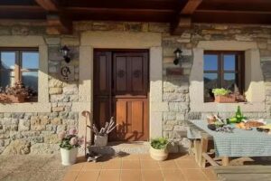 Casas de Aldea Pe&ntilde;anes